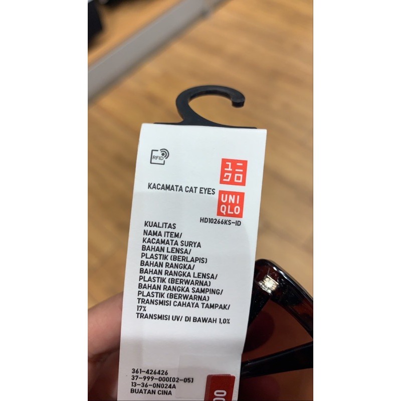 Kính Chống Tia Uv Hiệu Uniqlo