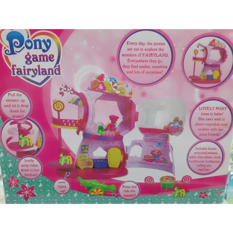 Ngôi nhà "Pony Game Fairyland" với 2 ngựa con đi kèm. 2388