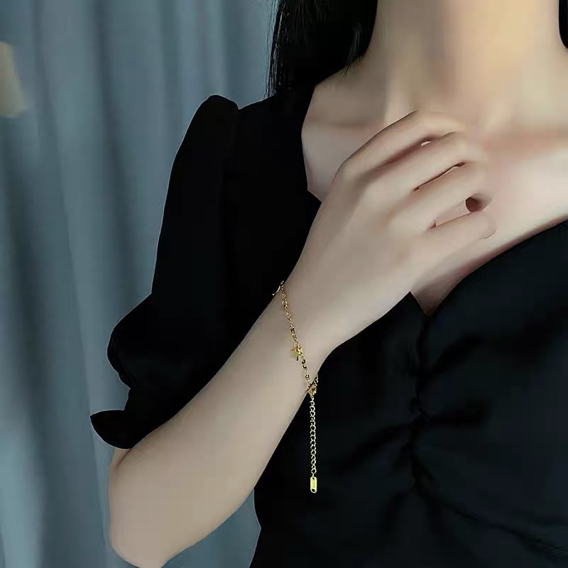 Vòng Tay Thép Titan Mặt Trăng Sao Và Ngôi Sao Thời Trang Hàn Quốc Mới