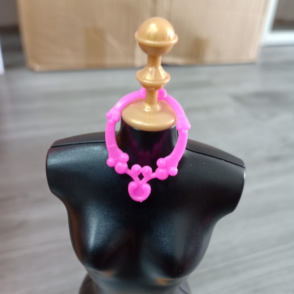 Phụ Kiện Búp Bê 30cm ,Vòng cổ các mẫu long lanh,sang trọng