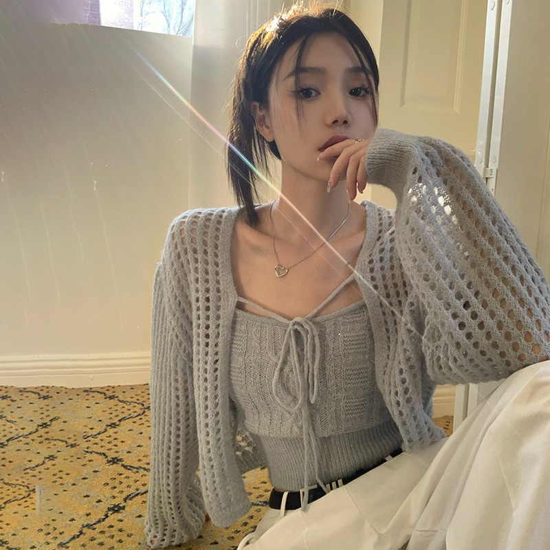 Set Áo Hai Dây + Áo Khoác Cardigan Dài Tay Màu Sắc Đơn Giản Cho Nữ