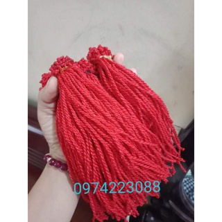 100 sợi chỉ đỏ làm vòng may mắn