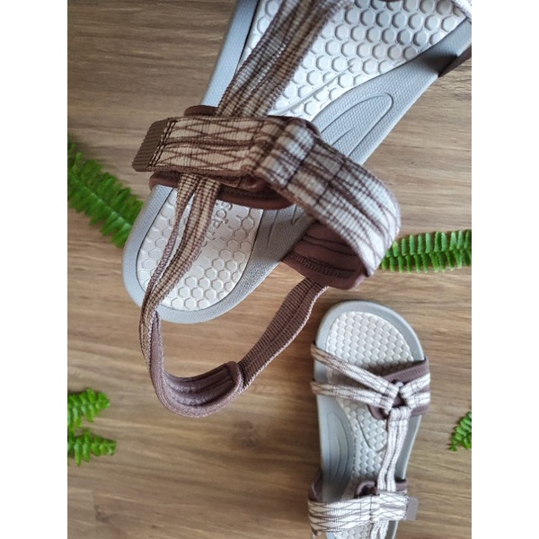 Sandal nữ Baretraps xuất Úc