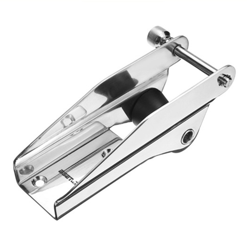 Con Lăn Neo Cho Thuyền Bền Và Chống Ăn Mòn