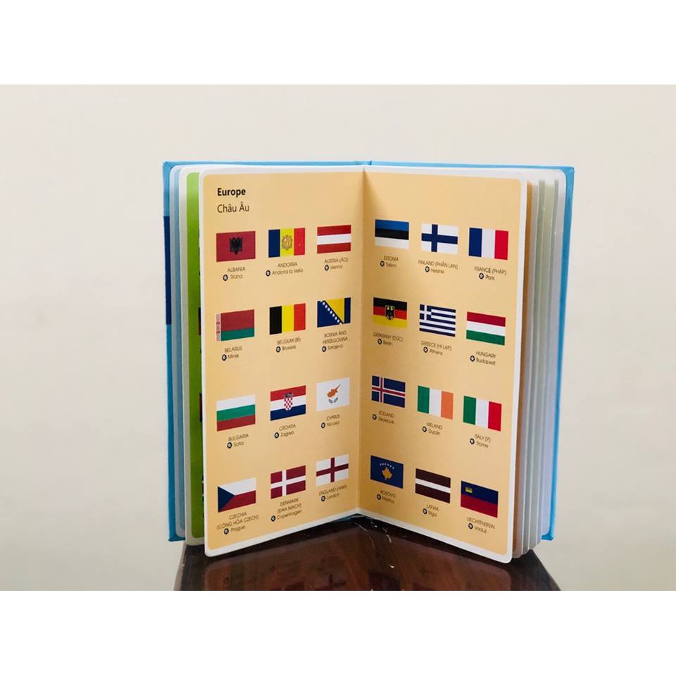 Sách : 198 Flags - Quốc kỳ các nước