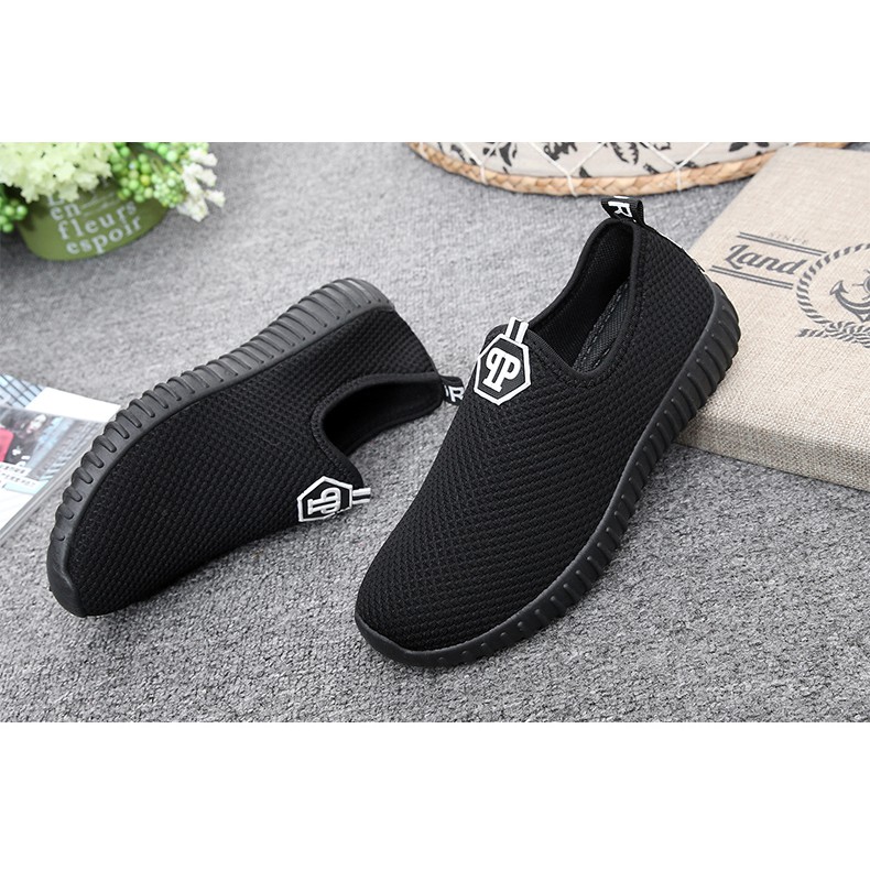 GIÀY SNEAKER THỜI TRANG NAM VERYGOOD MS9 QP - MÀU ĐEN | BigBuy360 - bigbuy360.vn
