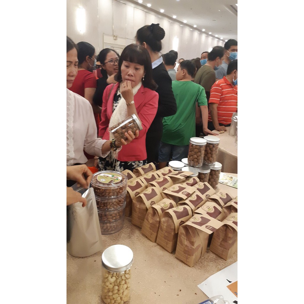 Hạt Điều Rang Muối [500g - Phân Loại A+] ⚜️FREESHIP⚜️ Hạt Điều Rang Muối Size Lớn Có Vỏ Lụa Đặc Sản Tây Nguyên | BigBuy360 - bigbuy360.vn