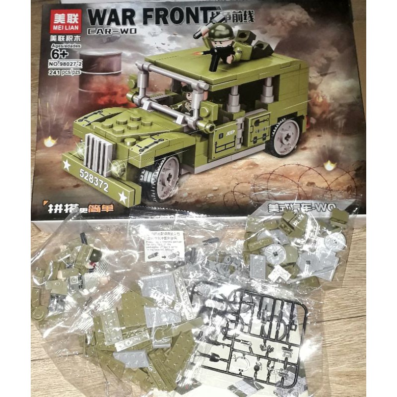 Lắp ráp 1 hộp Lego-War Xe Jeep 98027 có 248 chi tiết bằng nhựa rất đẹp