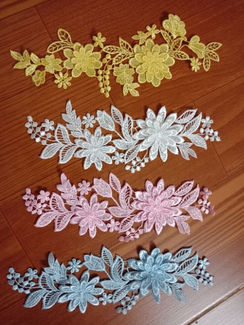 Hoa ren trang trí váy ,áo.