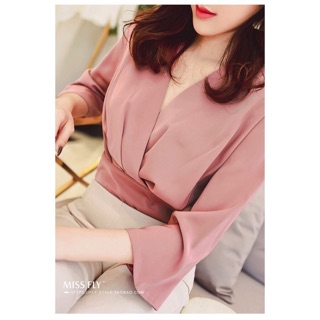Áo nữ bó eo phong cách