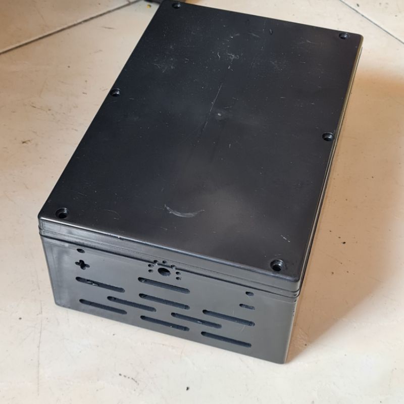 Hộp Nhựa Wanchi Phay Sẵn Kích Thước 240×160×90 KW-CN-03