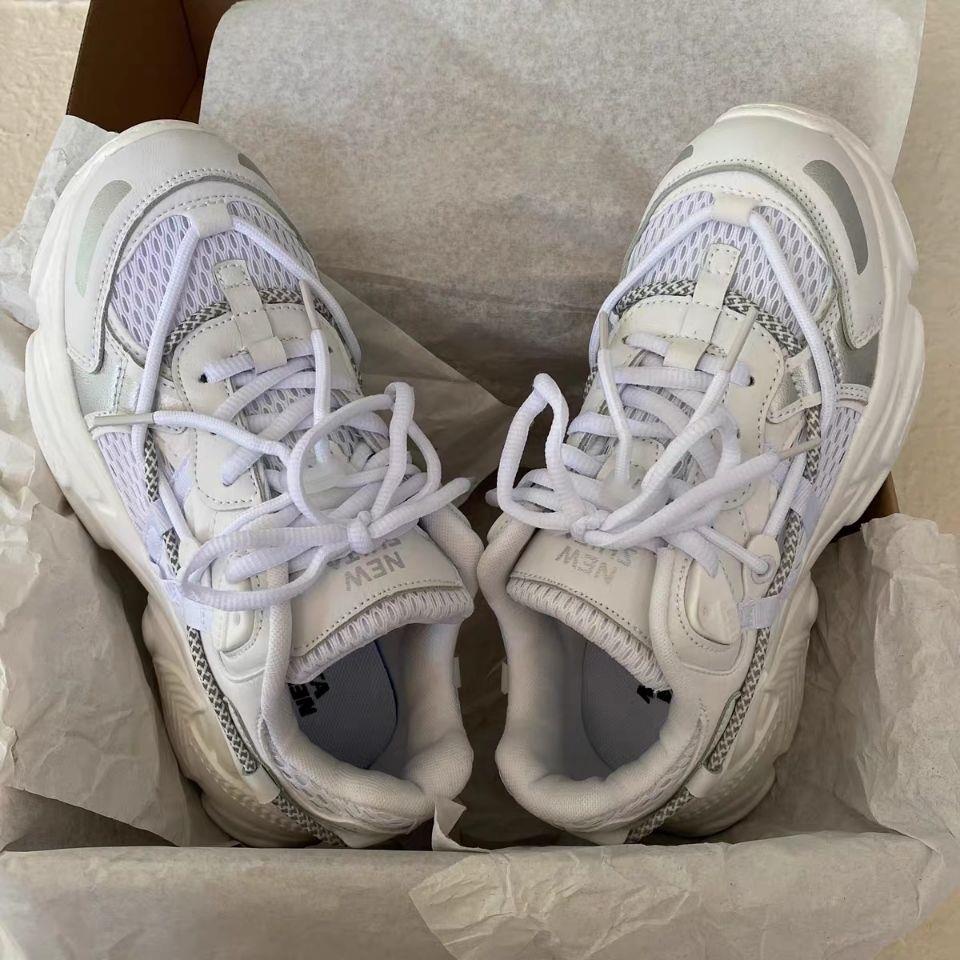 Giày Thể Thao Màu Đen Phong Cách Hàn Quốc Cá Tính Cho Nữ