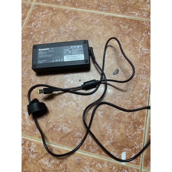 adapter sạc laptop lenovo thinkpad 170w đàu usb zin cũ 20v 8.5a