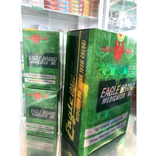 Dầu Gió Xanh Con Ó 2 Nắp. Singapore