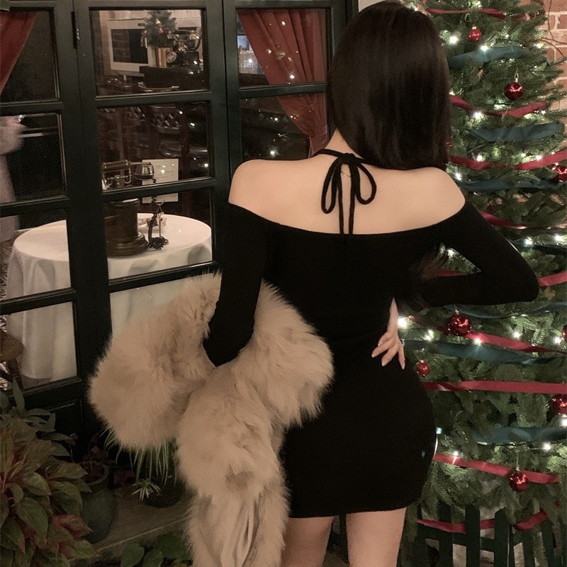 Đầm Ngắn Hai Dây Dáng Ôm Hở Vai Phong Cách Quyến Rũ Dành Cho Nữ