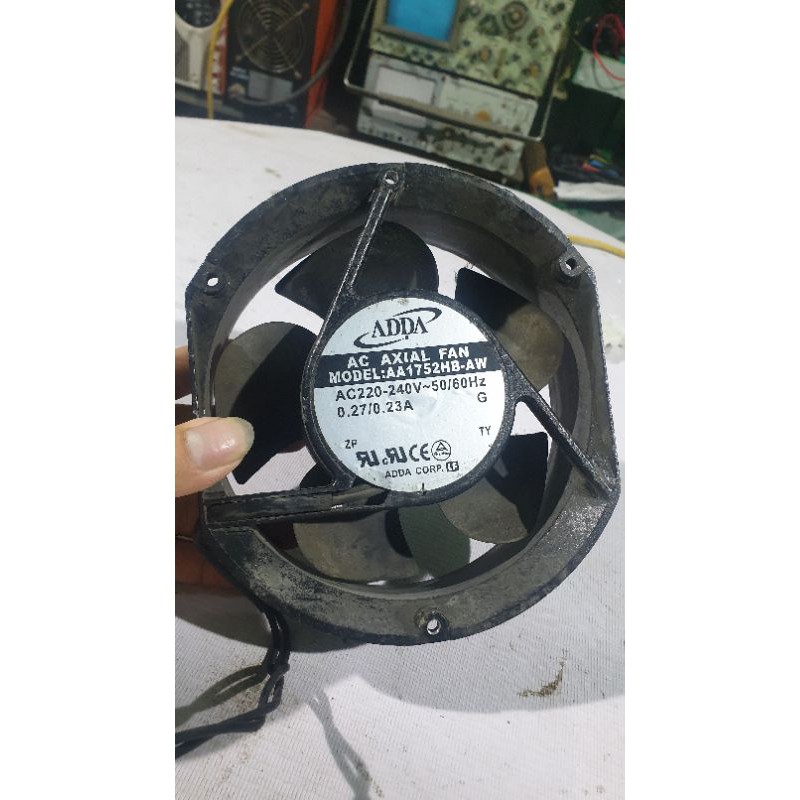 Quạt hút, quạt gió, 220v /40w tháo máy bãi japan