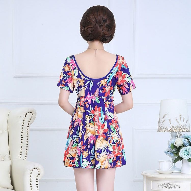 Bộ Đồ Bơi Kín Đáo Cho Phụ Nữ Trung Niên 200kg | BigBuy360 - bigbuy360.vn