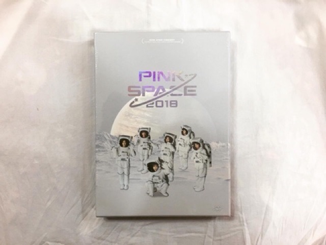 Apink dvd Pink Space 2018 nguyên seal, đầy đủ đồ như hình bên.