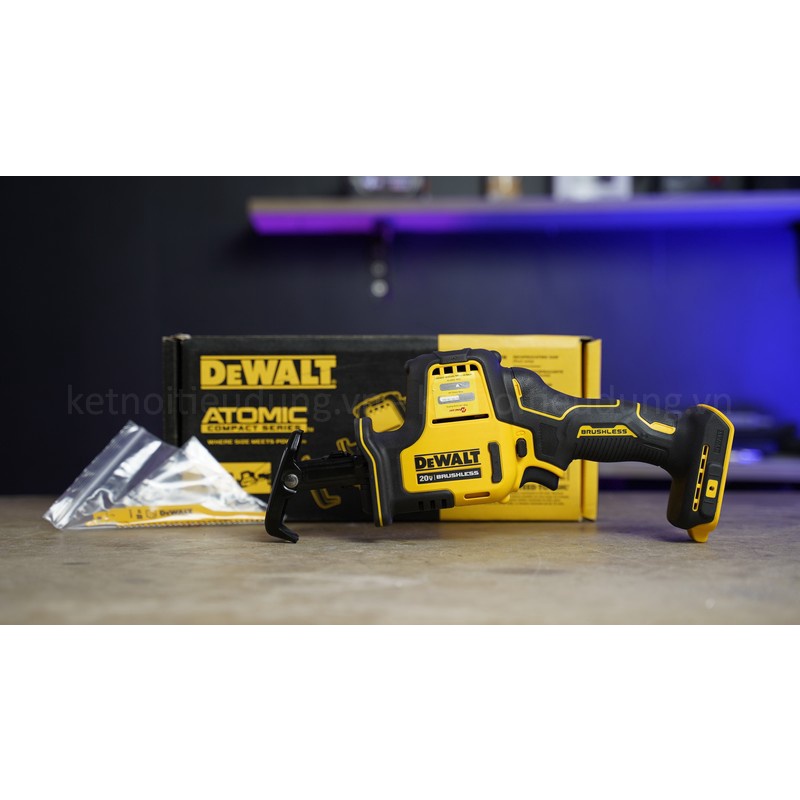 Máy cưa kiếm dùng pin Dewalt 20v DCS369B ( Chưa kèm pin, sạc)