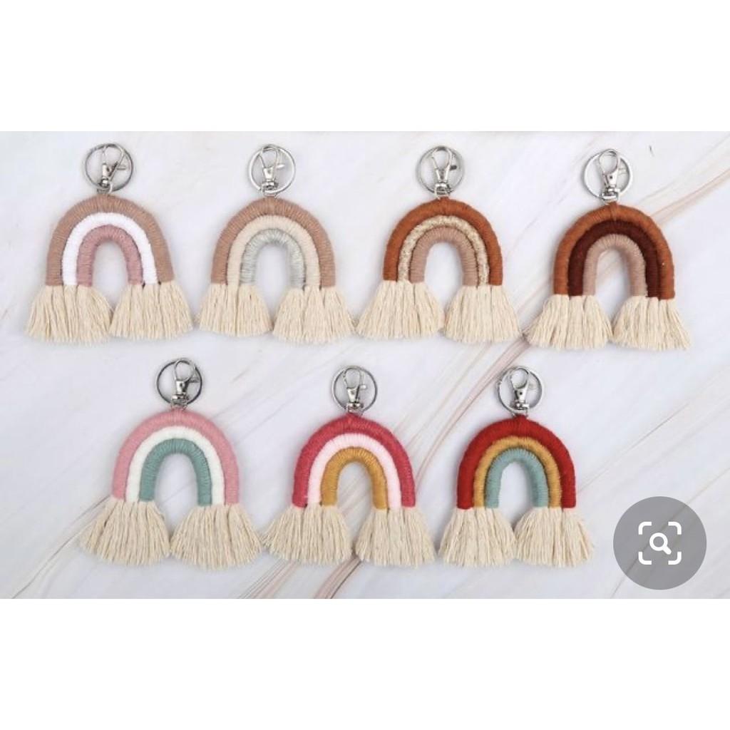 Móc khoá cầu vồng Macrame