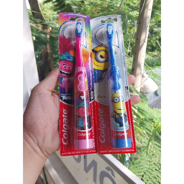 Bàn chải đánh răng bằng pin cho bé Colgate và Oral-B , Spinbrush .