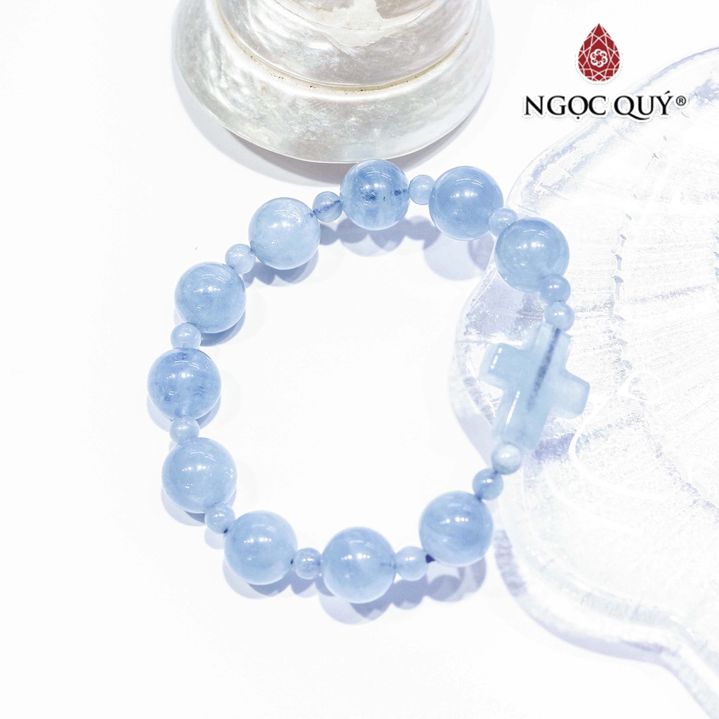 Vòng mân côi AQM phối charm bạc - Ngọc Quý