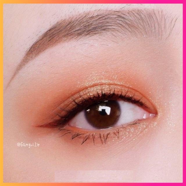 Set trang điểm Kiss Beauty gồm 8 ô phấn mắt + 2 ô phấn má tiện dụng KEB2 | BigBuy360 - bigbuy360.vn