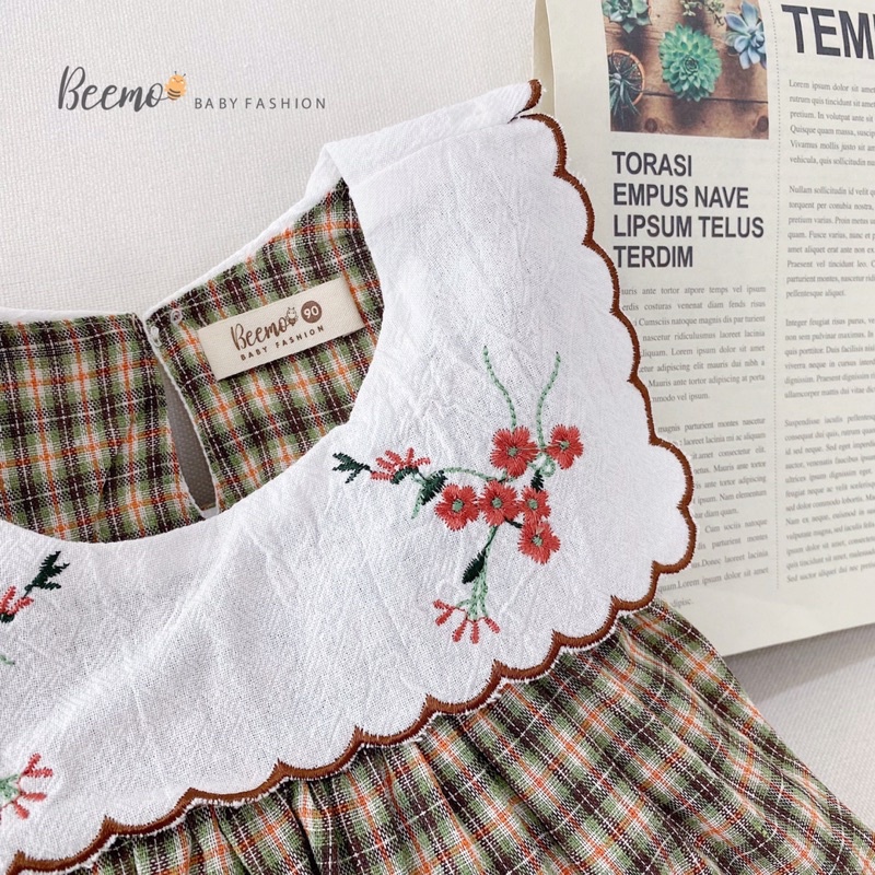 Váy dài tay babydoll karo yếm cổ hoa tiểu thư cho bé gái mặc đi học đi chơi hãng Beemo