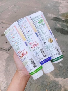 KEM ĐÁNH TRẮNG RĂNG SPARKLE THÁI LAN TUÝP 100GR