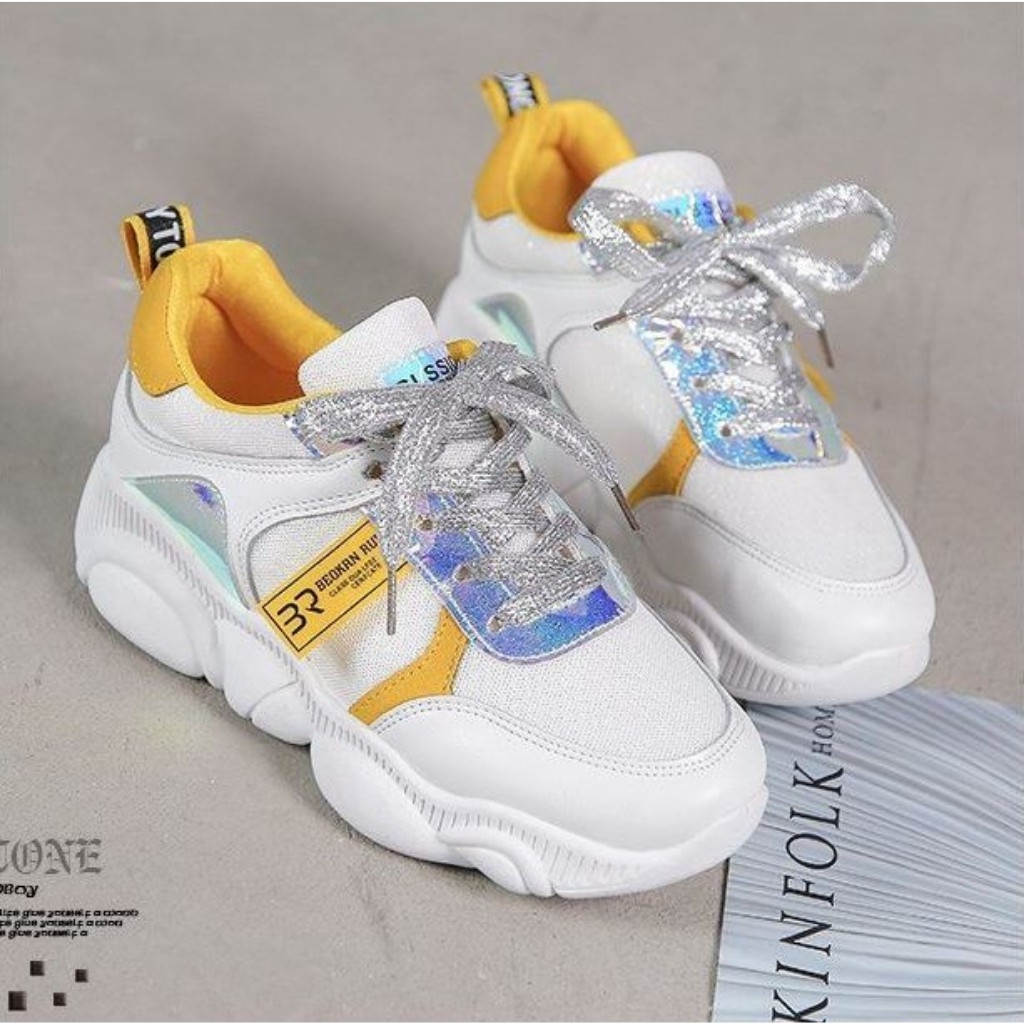 Giày thể thao nữ sneaker đế mặt gấu siêu êm có lớp lưới thoáng khí, dây giày ánh kim nổi bật