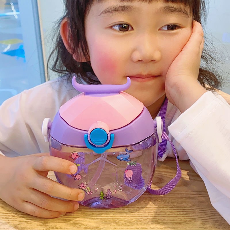 Bình Nước Bằng Nhựa Hình Bánh Donut Có Ống Hút Dễ Thương Tiện Dụng Cho Bé Mẫu Giáo 400ml