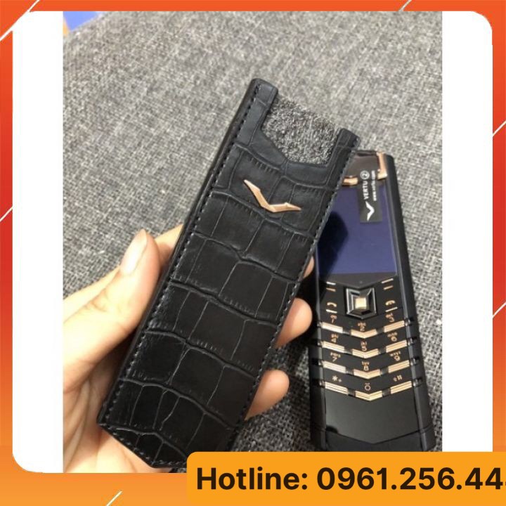 Bao da Vertu S đứng dập vân cá sấu màu đen