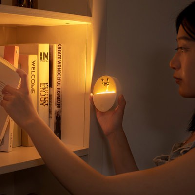 Tuyết Sơn nai nhỏ LED đèn ban đêm cảm ứng ánh sáng đèn chiếu sáng usb cầm tay sạc tường đèn phòng ngủ bảo vệ mắt đèn nhỏ