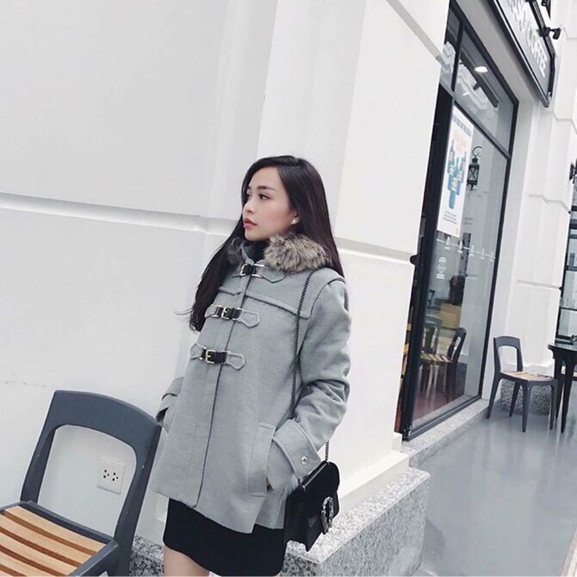 Áo dạ khuy sừng