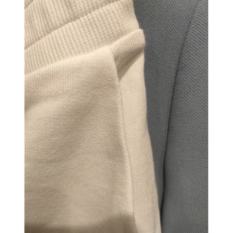 DORÉE - Quần short ngắn chữ NY thêu hàng Quảng Châu