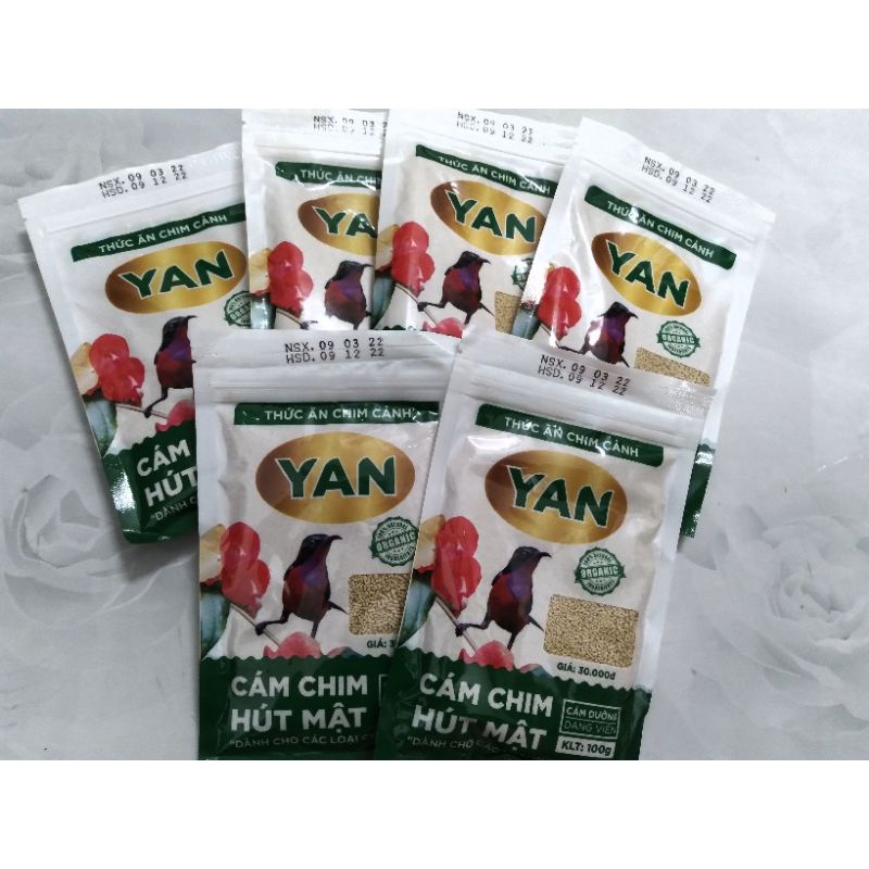 Cám chim hút mật Yan cám dưỡng ( dạng viên 100g)