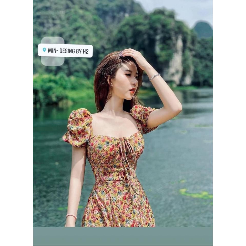 Váy body xẻ tà tay bèo 💖HOT TREND💖 Đầm rớt vai họa tiết vintage thiết kế nhún ngực tự tin thả dáng | BigBuy360 - bigbuy360.vn