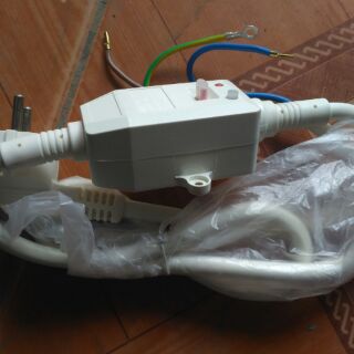 Dây chống giật bình nóng lạnh