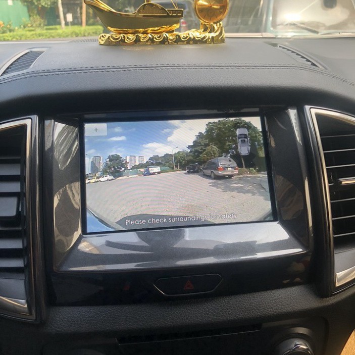 Sản Phẩm Bộ 3 camera tiến và cạp lề tích hợp vào màn hình SYNC cho các dòng xe ford Ford Ranger, Ford Everest, Ford Focu