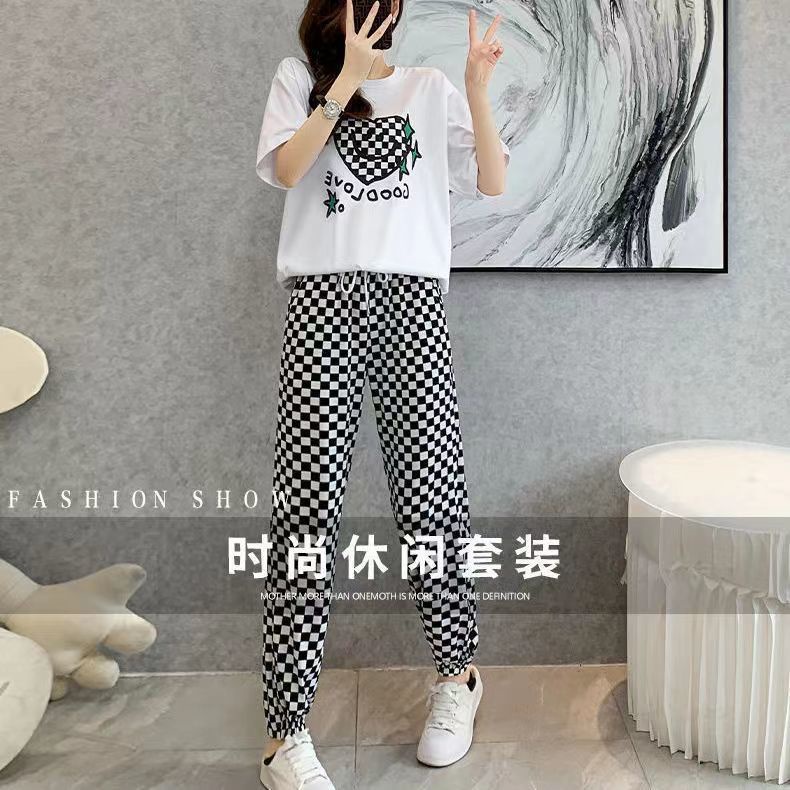 Set đồ thể thao họa tiết kẻ caro thời trang (có bán lẻ)