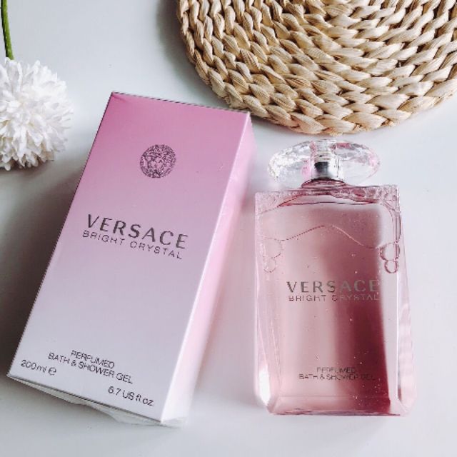 SỮA TẮM NƯỚC HOA VERSACE BRIGHT CRYSTAL PERFUMED BATH & SHOWER GEL | Shopee  Việt Nam