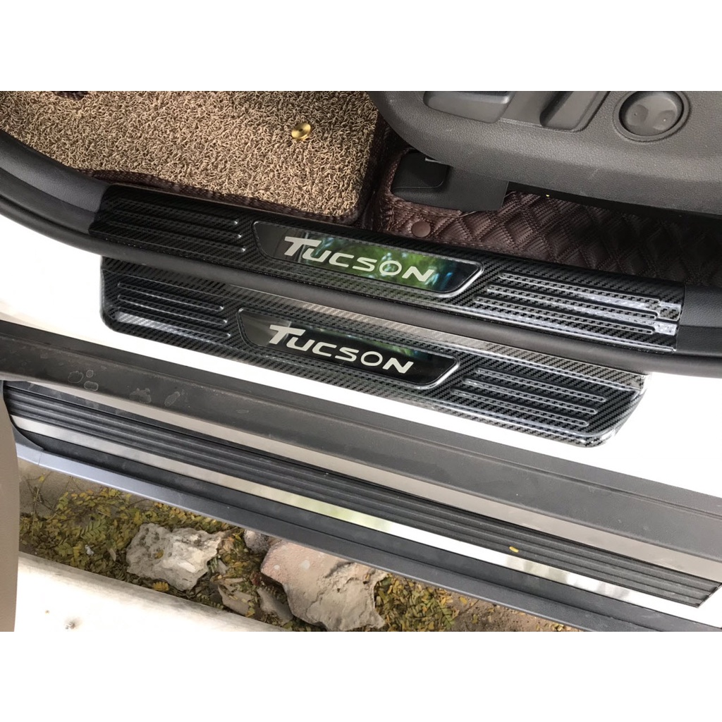 Ốp viền bậc cửa trong ngoài Tucson 2016 - 2021 mẫu Carbon