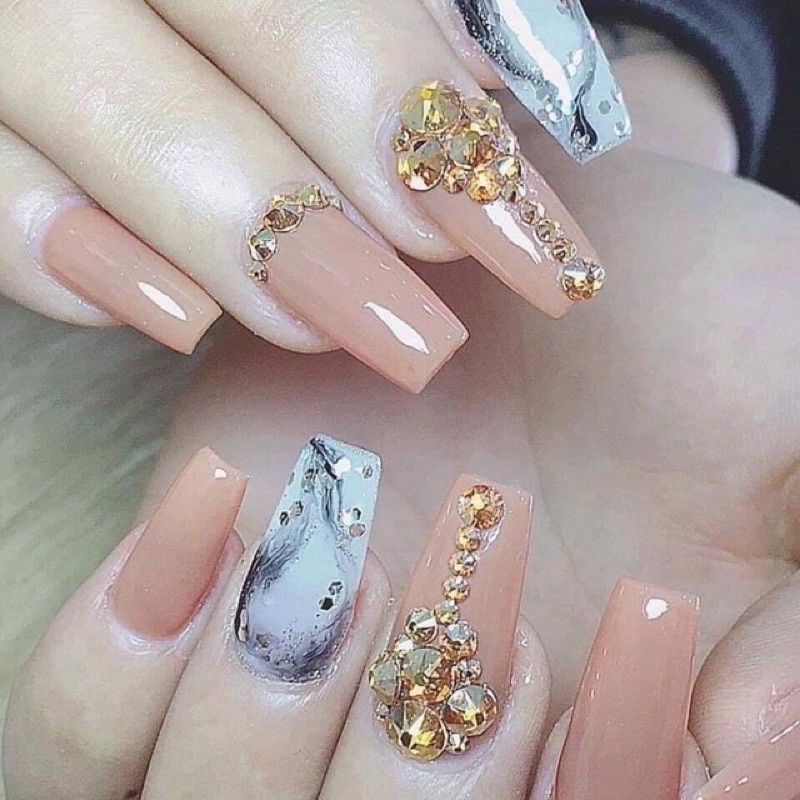 Top đính đá siêu chắc niềm tin cho thợ nail