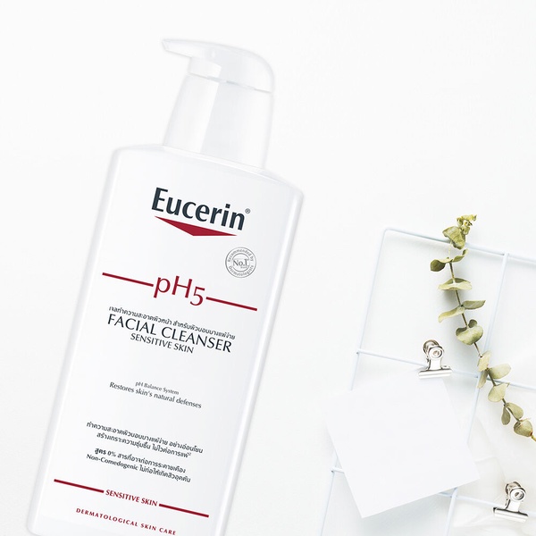Sữa tắm và Rửa Mặt Eucerin Facial Cleanser PH5 Sensitive Skin Cho Da Nhạy Cảm 400ml.