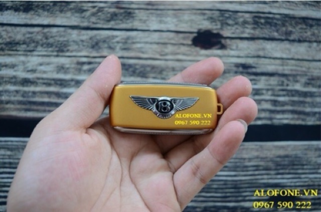 Điện thoại siêu nhỏ 2 sim, có thay đổi giọng nói bently bv8 | BigBuy360 - bigbuy360.vn