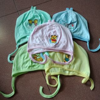 Mũ sơ sinh hằng trang