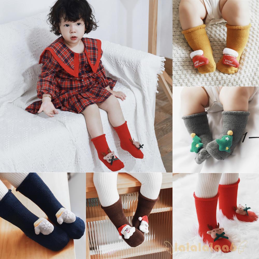 Đôi tất chân cotton chống trượt họa tiết Giáng sinh cho bé