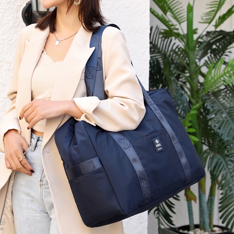 Túi Xách Du Lịch Cỡ Lớn Có Bánh Xe Kéo Tiện Lợi