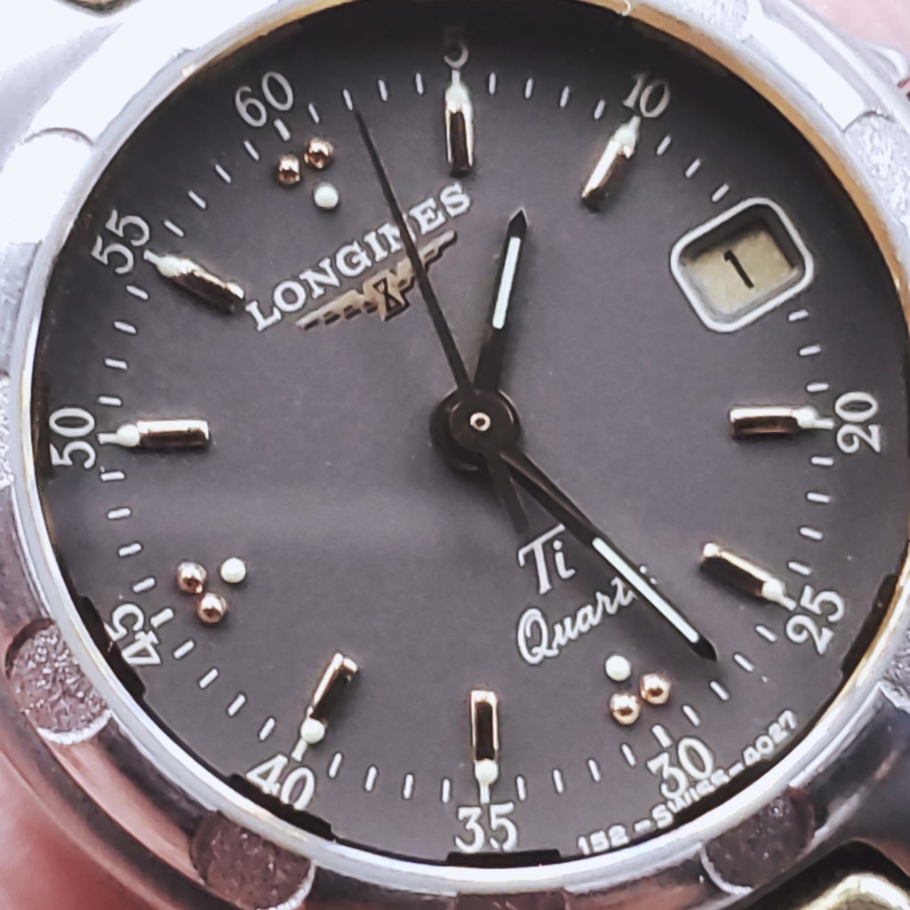 Đồng hồ 2nd Nữ Longines.