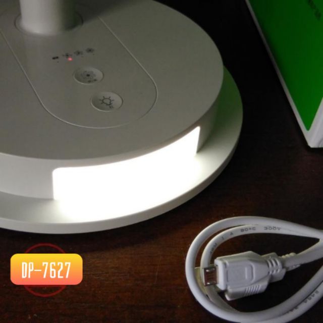 Quạt Sạc Điện Có Đèn LED Loại Lớn DP-7627